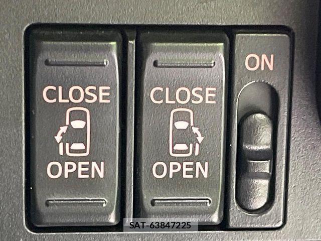 Toyota ROOMY 2018-02 7272841-4