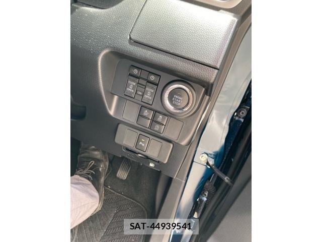 Toyota ROOMY 2020-11 7272838-16