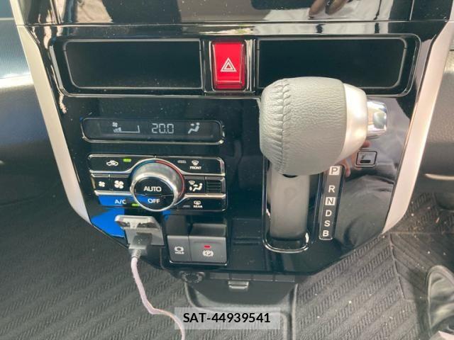 Toyota ROOMY 2020-11 7272838-18