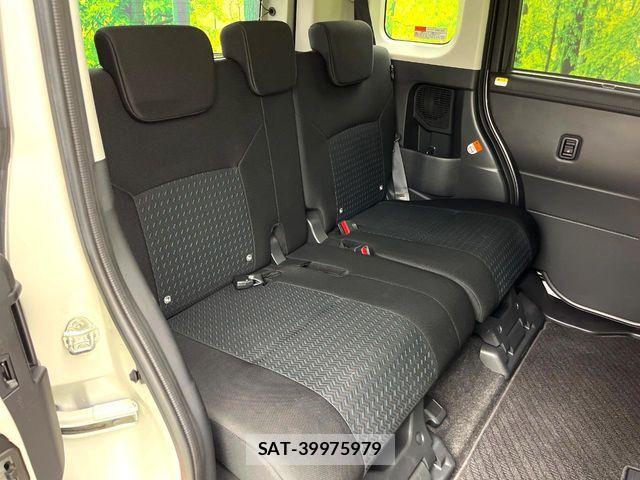 Toyota ROOMY 2022-09 7272837-9