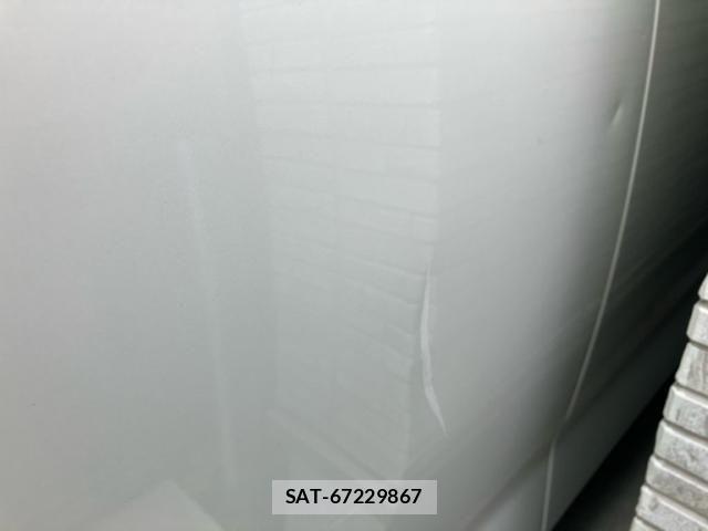 Toyota ROOMY 2017-09 7329823-9