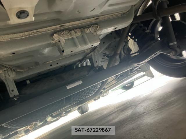 Toyota ROOMY 2017-09 7329823-11