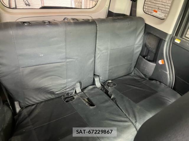 Toyota ROOMY 2017-09 7329823-19