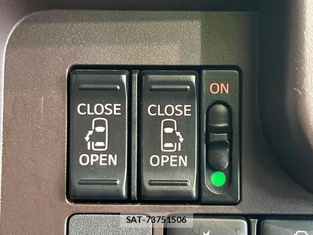 Toyota ROOMY 2019-10 7329801-6