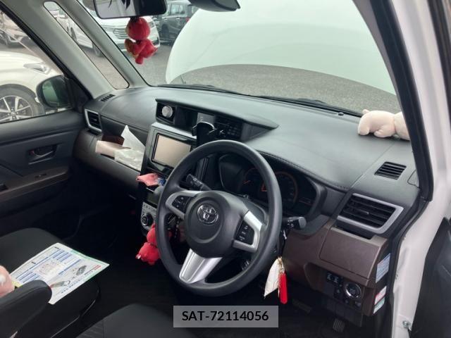 Toyota ROOMY 2018-10 7329814-10