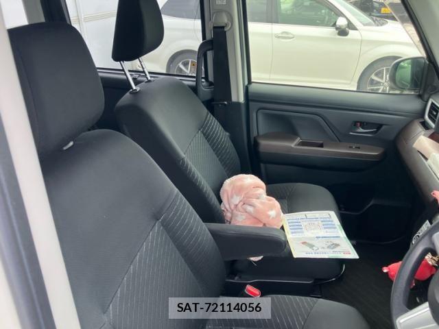 Toyota ROOMY 2018-10 7329814-11