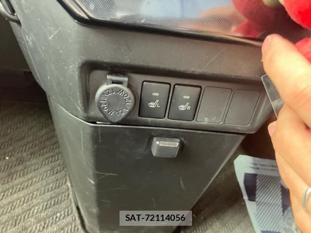 Toyota ROOMY 2018-10 7329814-20