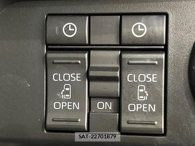 Toyota ROOMY 2023-07 7329767-4