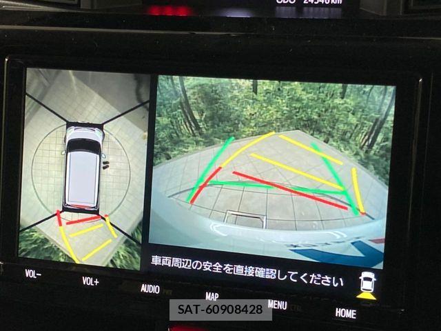 Toyota ROOMY 2021-10 7329779-3