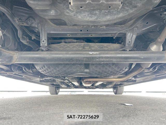 Toyota ROOMY 2017-06 7329812-19