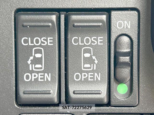 Toyota ROOMY 2017-06 7329812-5