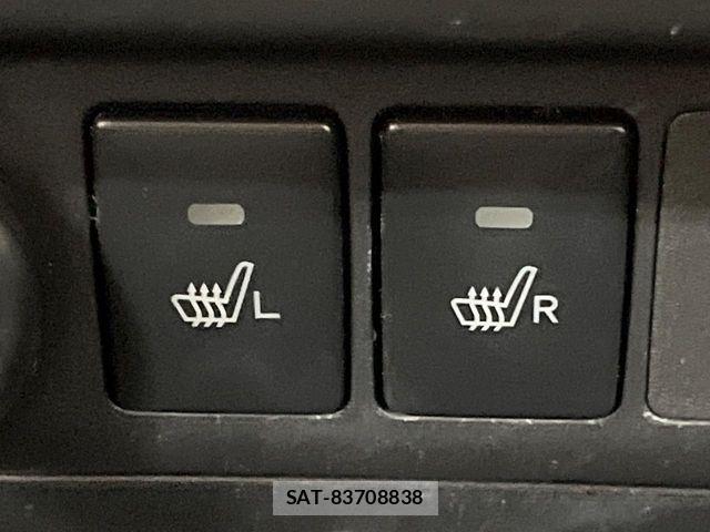 Toyota ROOMY 2022-01 7329771-6