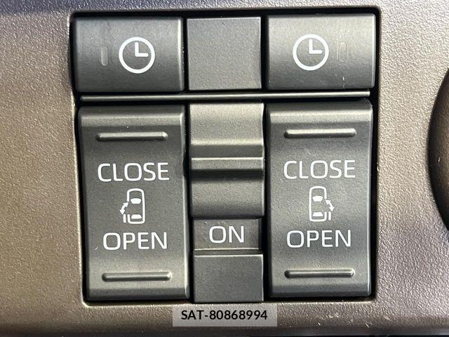 Toyota ROOMY 2022-01 7329782-5