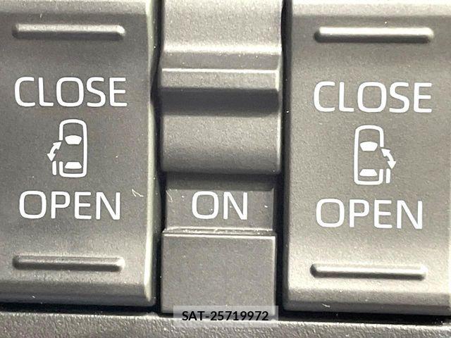 Toyota ROOMY 2022-03 7329775-3