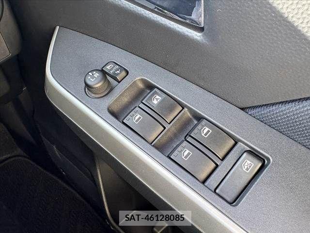 Toyota ROOMY 2023-03 7329786-22