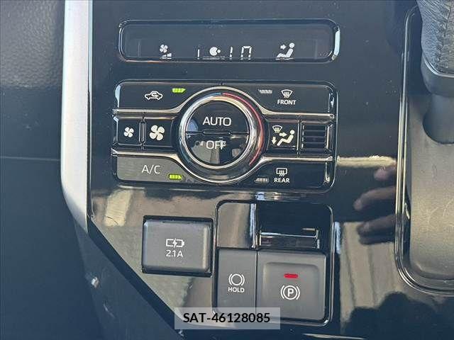 Toyota ROOMY 2023-03 7329786-3