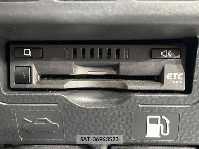 Toyota ROOMY 2023-09 7359638-4