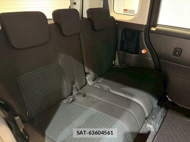 Toyota ROOMY 2021-04 7359618-15