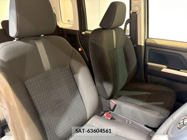 Toyota ROOMY 2021-04 7359618-1