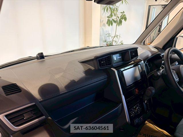Toyota ROOMY 2021-04 7359618-22