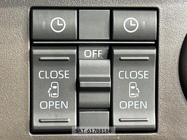 Toyota ROOMY 2023-04 7359631-4