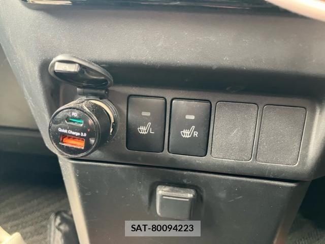 Toyota ROOMY 2021-06 7359640-26