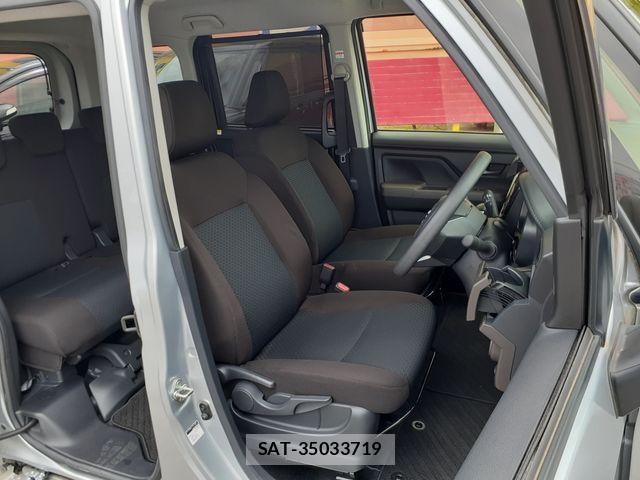 Toyota ROOMY 2021-07 7359636-16