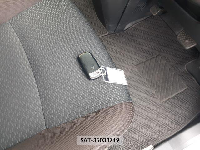 Toyota ROOMY 2021-07 7359636-27