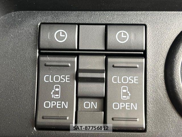 Toyota ROOMY 2022-02 7393873-6