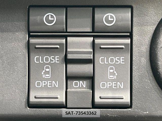 Toyota ROOMY 2022-02 7393880-4