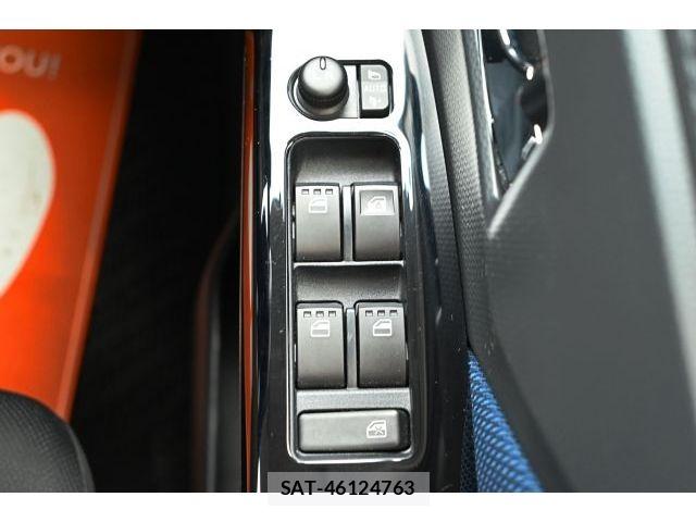 Toyota ROOMY 2019-11 7393894-24