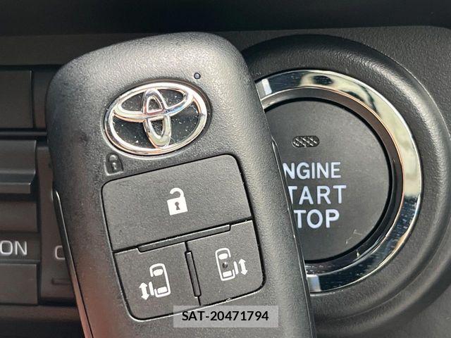 Toyota ROOMY 2025-06 7457348-7