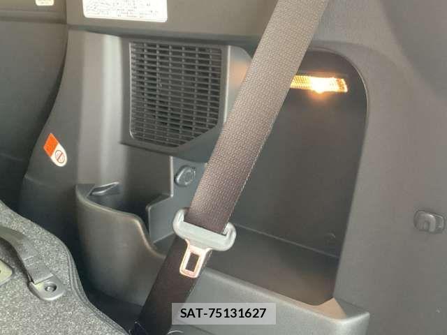 Toyota ROOMY 2025-03 7457354-17
