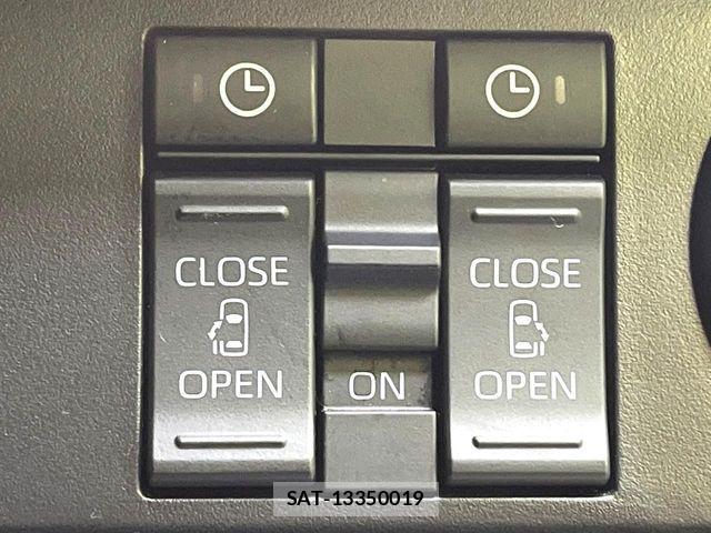 Toyota ROOMY 2023-01 7457359-2