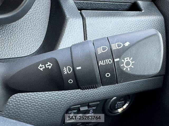 Toyota ROOMY 2023-06 7457362-22