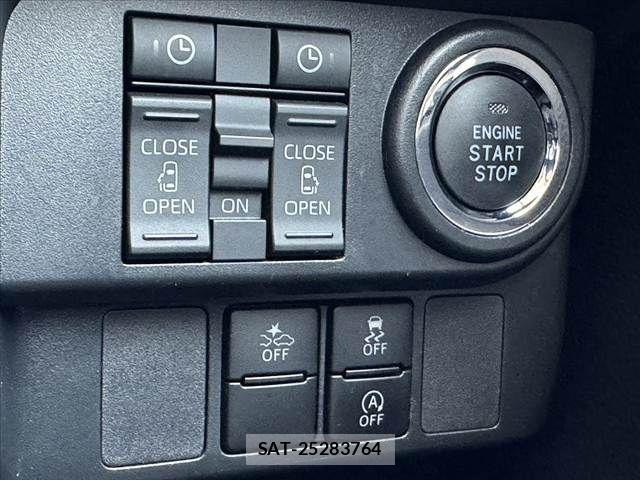 Toyota ROOMY 2023-06 7457362-4
