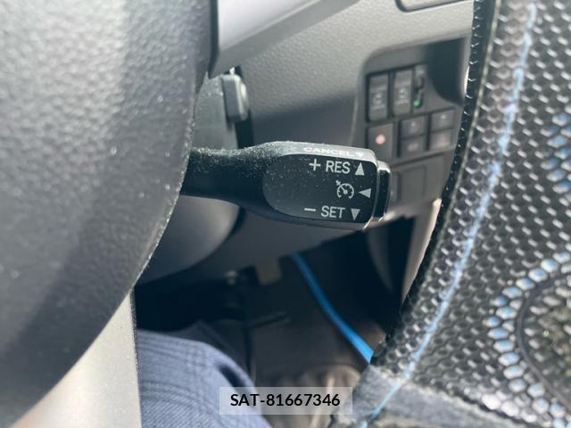 Toyota ROOMY 2019-02 7457410-18