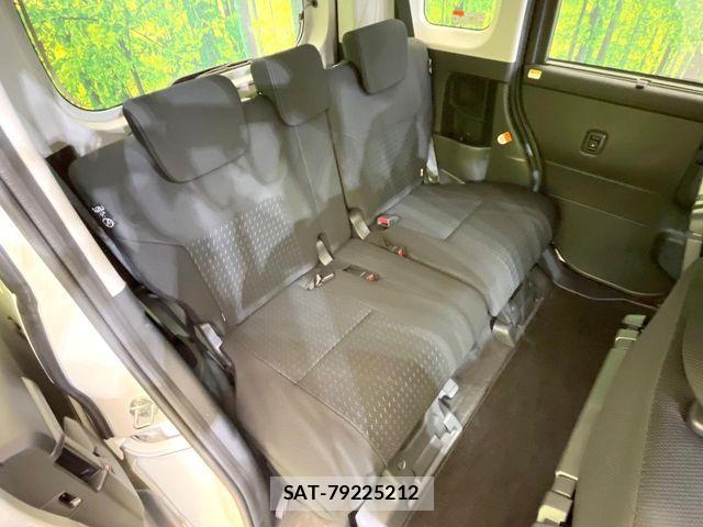 Toyota ROOMY 2022-06 7457377-8