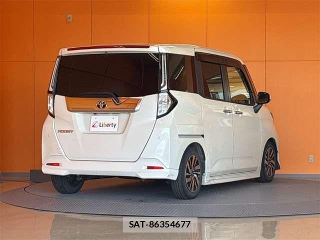Toyota ROOMY 2021-08 7457394-11