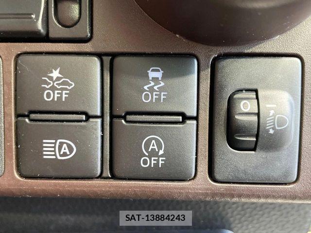 Toyota ROOMY 2019-03 7457401-5