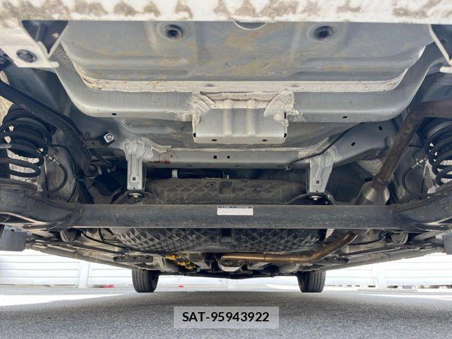 Toyota ROOMY 2019-06 7457399-15