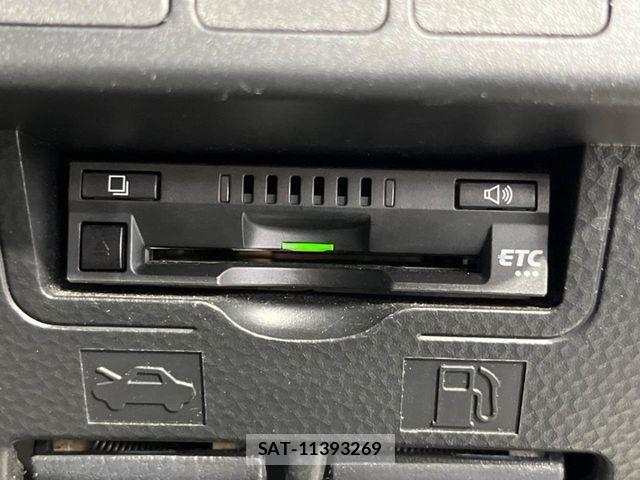 Toyota ROOMY 2018-05 7457389-6
