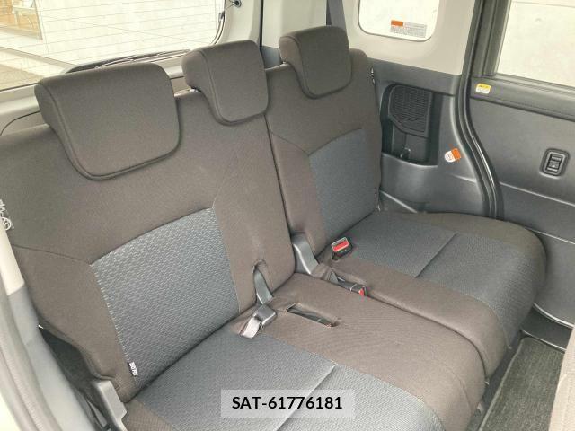 Toyota ROOMY 2021-04 7457400-21