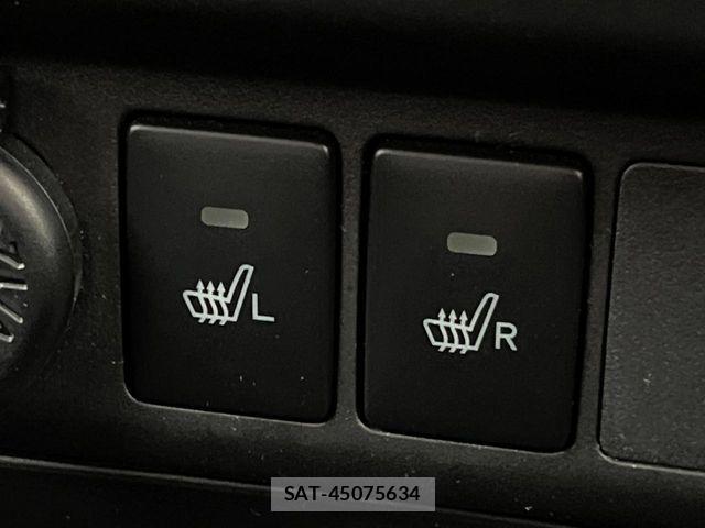 Toyota ROOMY 2022-08 7457368-6