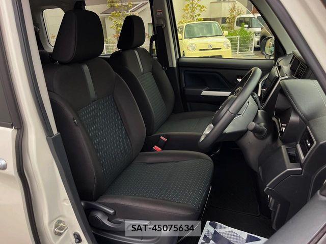 Toyota ROOMY 2022-08 7457368-7