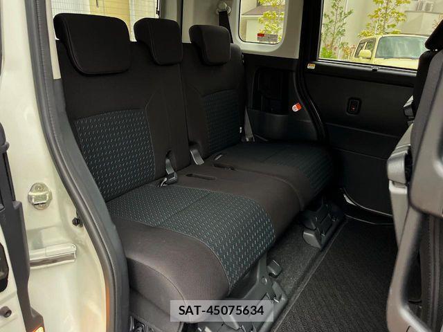 Toyota ROOMY 2022-08 7457368-8