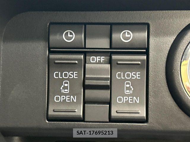 Toyota ROOMY 2023-03 7457365-3