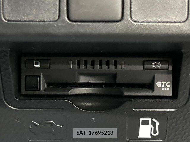 Toyota ROOMY 2023-03 7457365-6