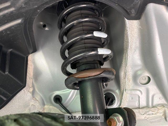 Toyota ROOMY 2019-06 7457402-19