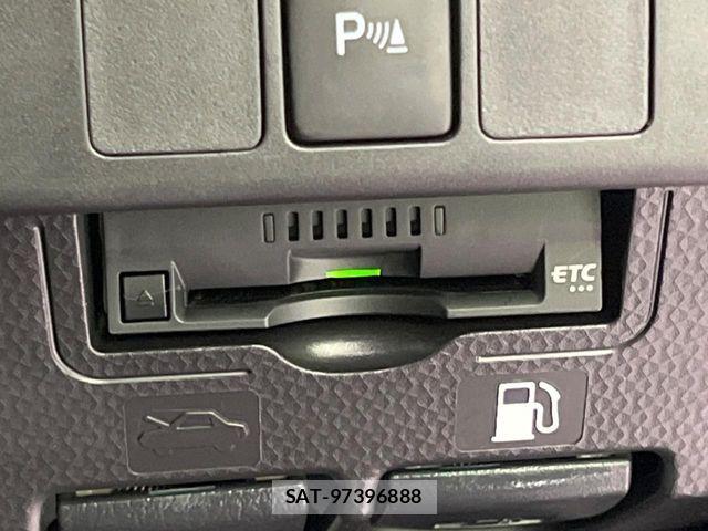 Toyota ROOMY 2019-06 7457402-5